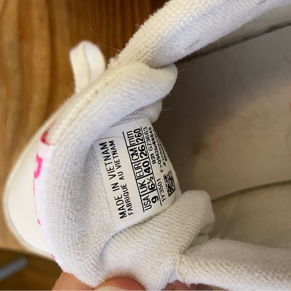 Pink/red Reebok women’s size 9 - Picture 2 of 4